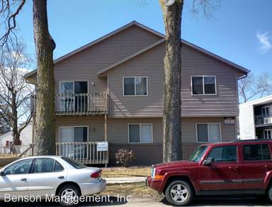 Main picture of 916 8th St S