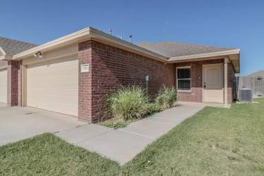 Main picture of 9806 Avenue W