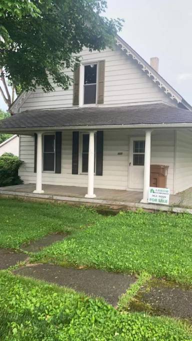 Main picture of 402 S Franklin St