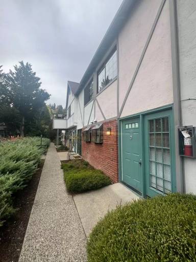 Main picture of 495 Chestnut St