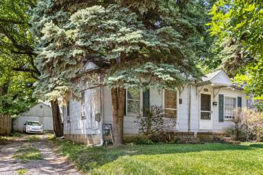 Main picture of 210 Transcript Ave