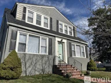 Main picture of 25 E Collingswood Ave