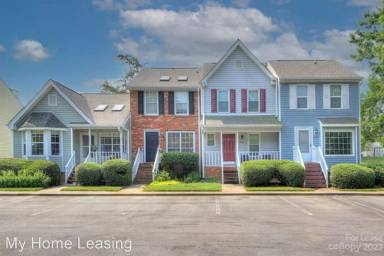Main picture of 8253 Circle Tree Ln