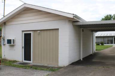 Main picture of 2480 Collis Ave
