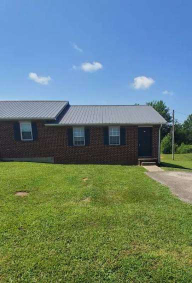 Main picture of 104 Lauderdale Dr