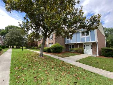 Main picture of 2925 Barrington Ln