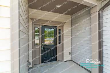 Main picture of 82 Polaris Ave