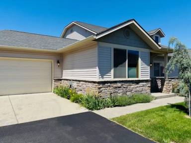 Main picture of 1337 E Mordyl Loop