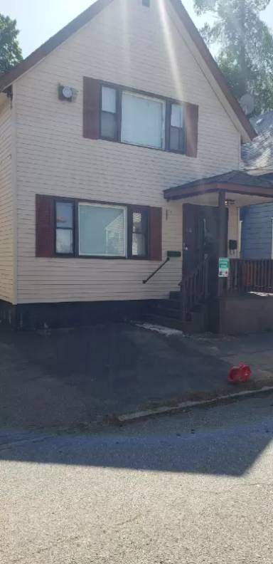 Main picture of 18 Mount Grove St
