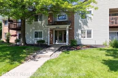 Main picture of 1401 Lake Pointe Way