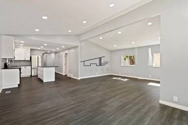 Main picture of 2060 Jefferson Ave