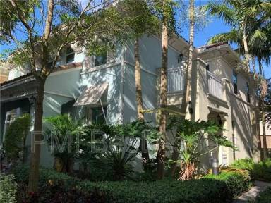 Main picture of 2967 St Thomas Dr
