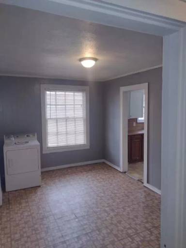 Main picture of 1903 Vivian St