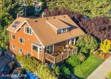 Main picture of 2803 Boylston Ave E