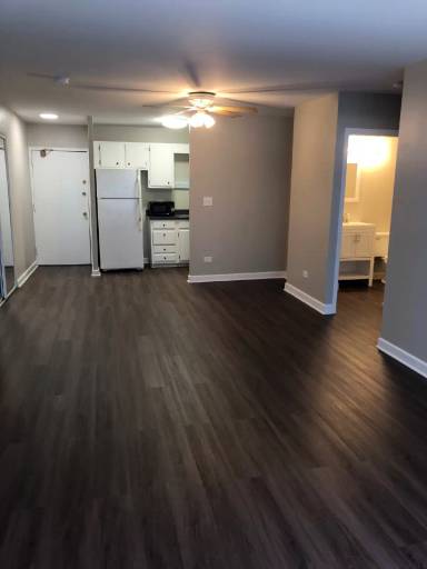 Main picture of 607 W Wrightwood Ave Apartments