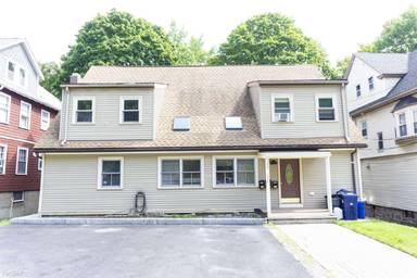 Main picture of 102 Brooks St