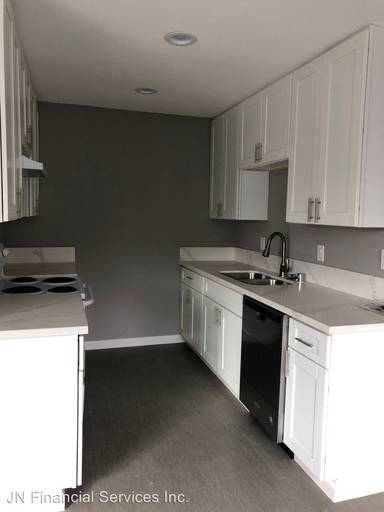 Main picture of 3875 Van Dyke Ave
