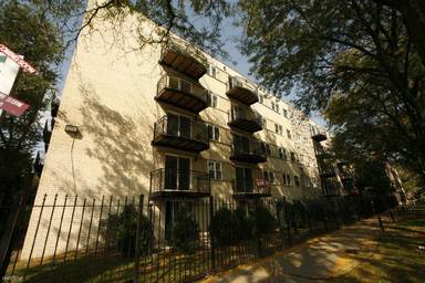 Main picture of 6930,6954,6971,6975 N Greenview Ave Apartments