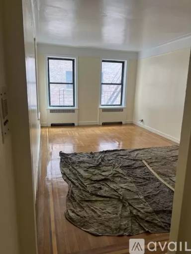 Main picture of 2975 Marion Ave