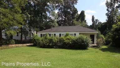 Main picture of 1100 Lakeview Dr