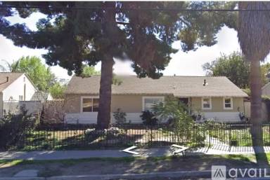 Main picture of 17836 Roscoe Blvd