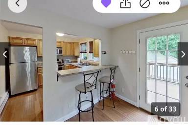 Main picture of 865 Pontiac Ave