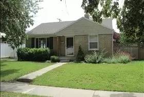 Main picture of 1912 E Sylvan Ave