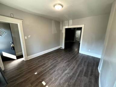 Main picture of 7307 Schley Ave