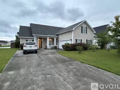 Main picture of 705 Canyon Dr