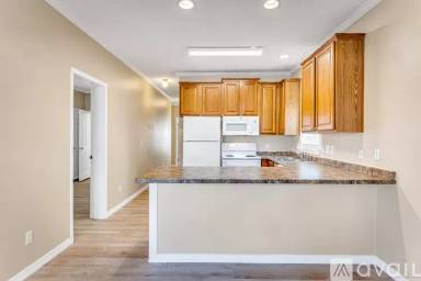 Main picture of 2400 Felicity St