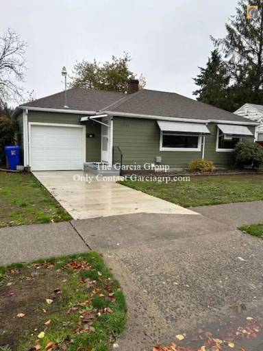 Main picture of 7315 SE Tolman St