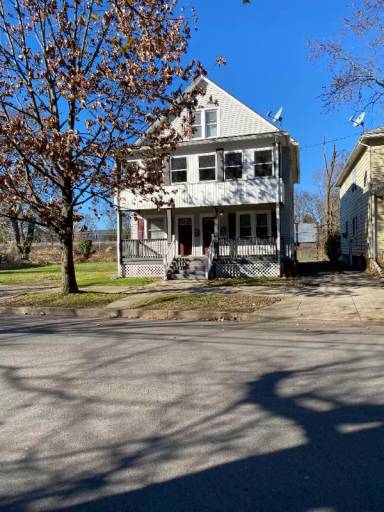 Main picture of 73 3rd Ave