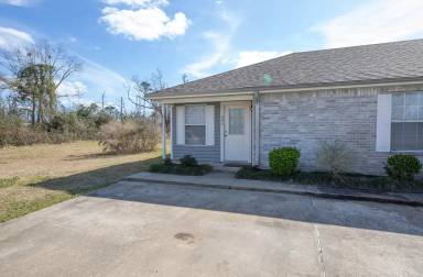 Main picture of 289 You Winn Rd