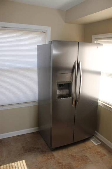 Main picture of 13045 Walnut St