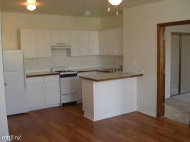 Main picture of 4241 N Kenmore Ave