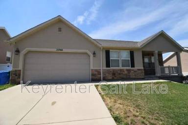 Main picture of 13708 S Daggerwing Way