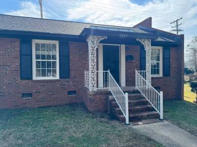 Main picture of 2014 Woodland Dr