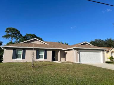 Main picture of 5951 NW Baynard Dr