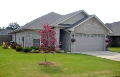 Main picture of 220 Makena Way