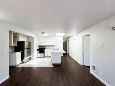 Main picture of 950 Patterson St