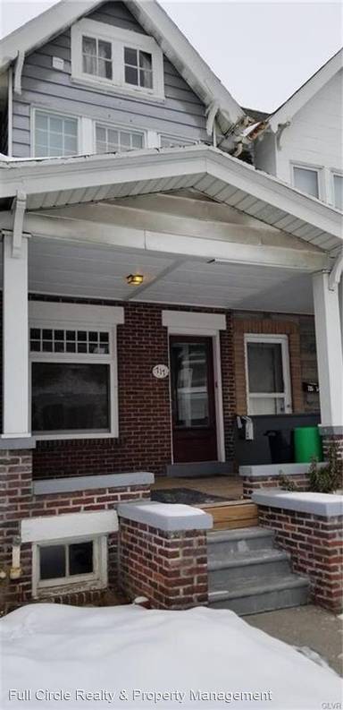 Main picture of 717 Saint John St