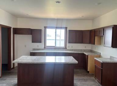 Main picture of 48 Katie Ln