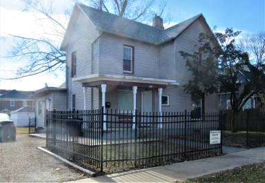 Main picture of 105 W Vine St