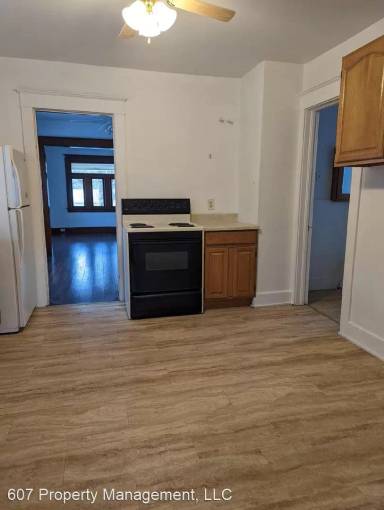 Main picture of 70 New York Ave