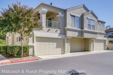 Main picture of 915 Brea Ln