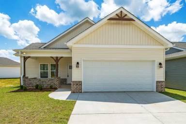 Main picture of 4385 Tari St