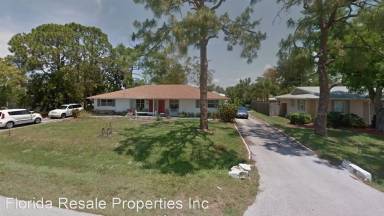 Main picture of 697 93rd Ave N