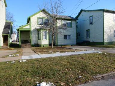 Main picture of 207 S 10th St
