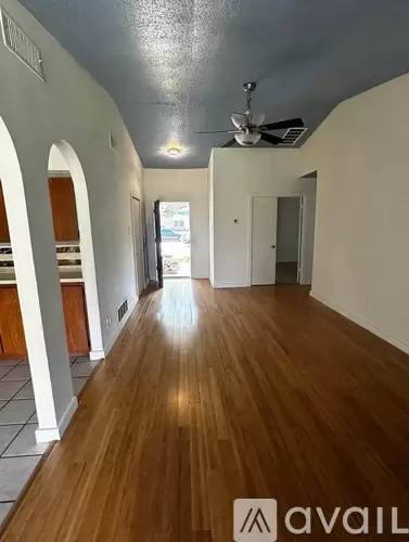 Main picture of 1807 Elmwood Ln