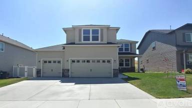 Main picture of 1745 SW Panorama Dr